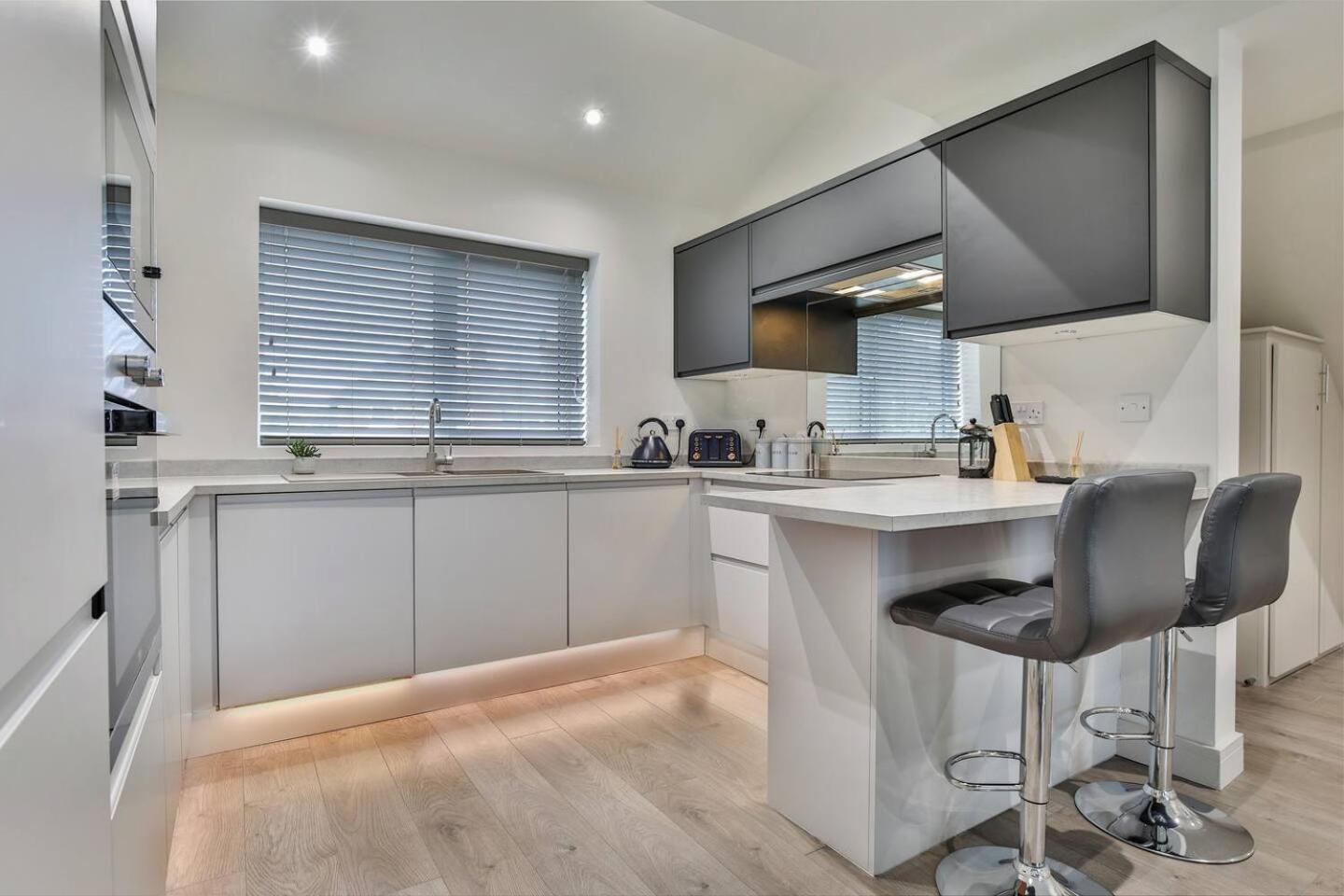 Magnificent, Renovated Whole House With Garden Villa Sheffield Exterior photo