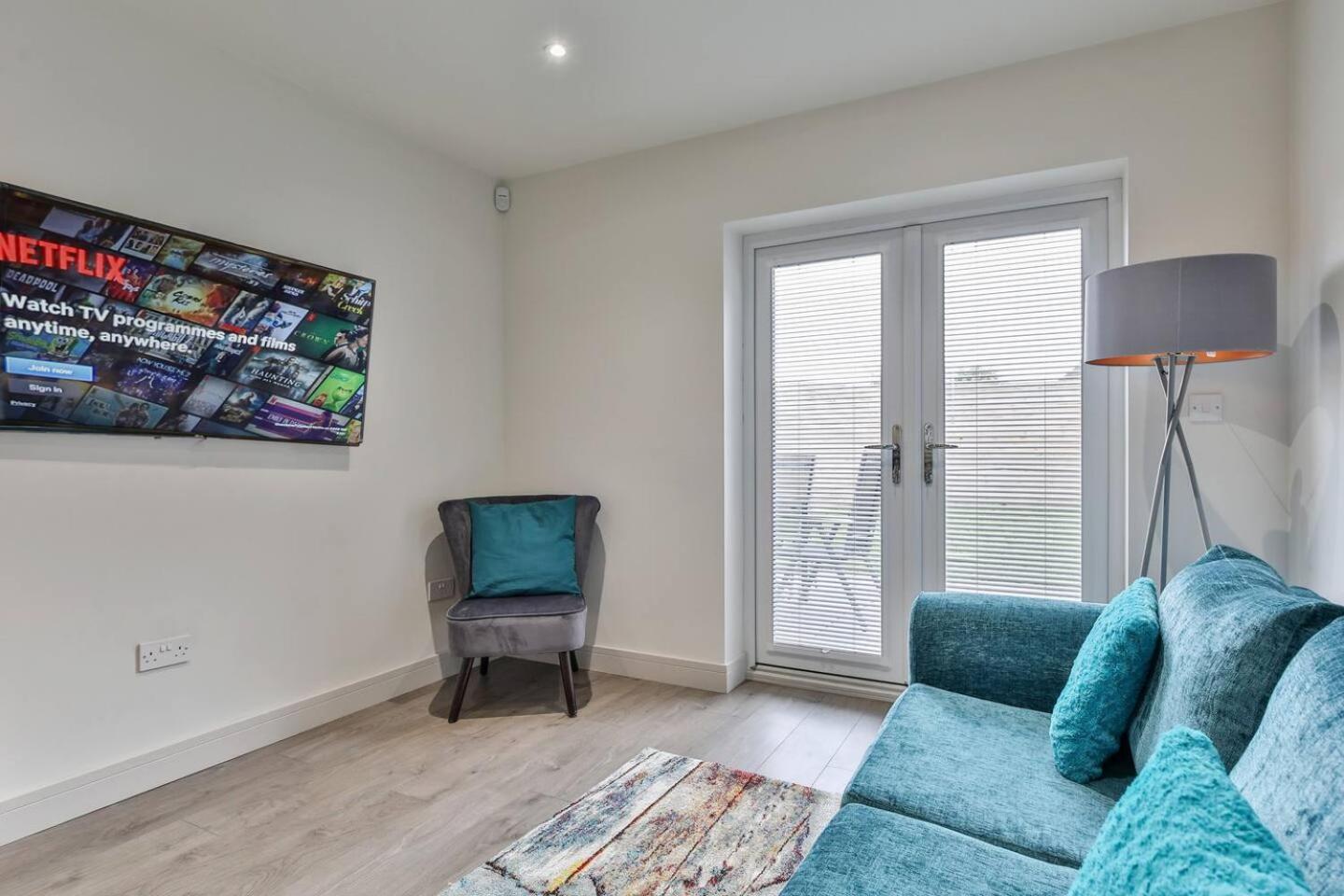 Magnificent, Renovated Whole House With Garden Villa Sheffield Exterior photo